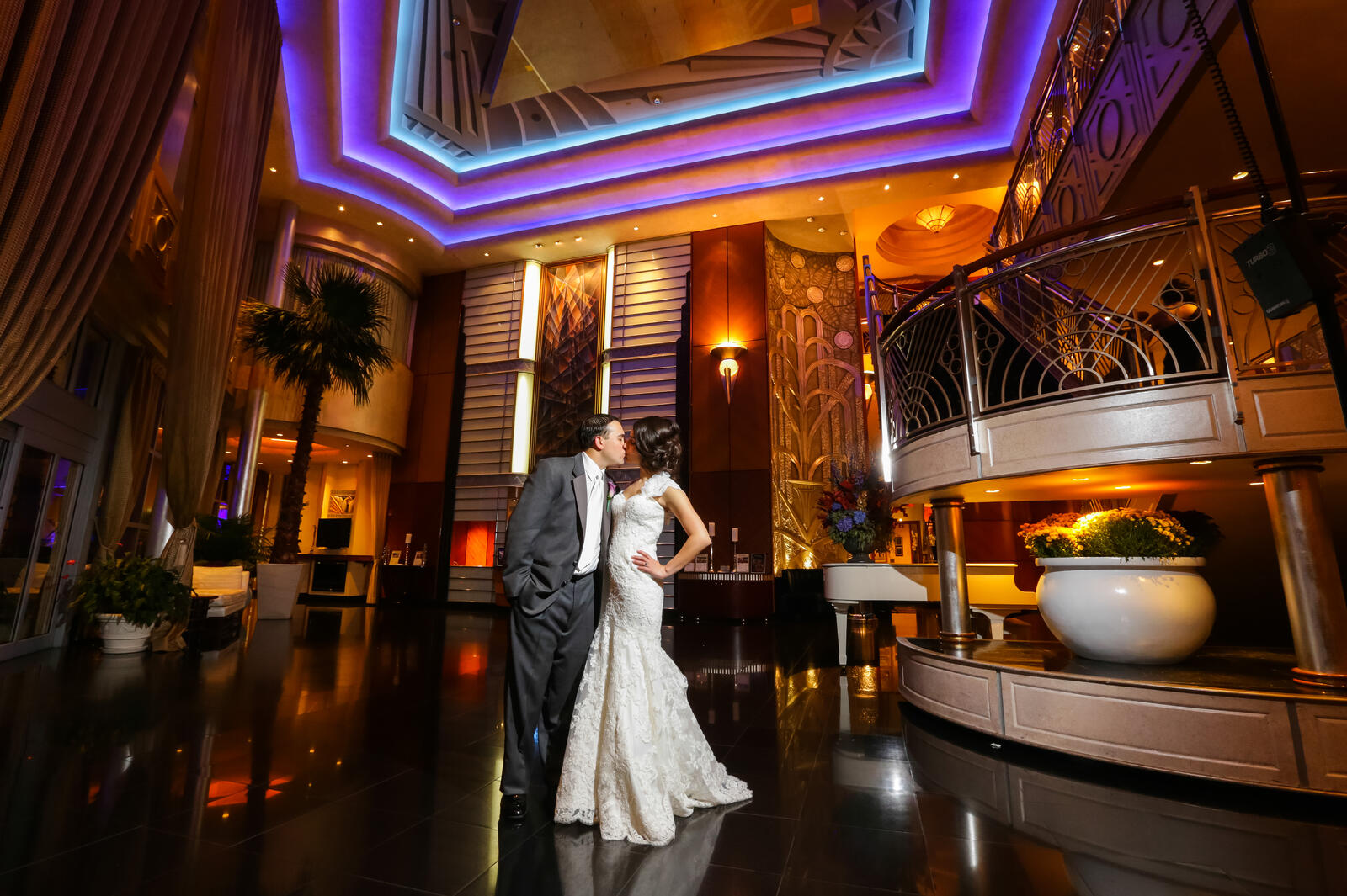 Chateau Briand Wedding Kiss